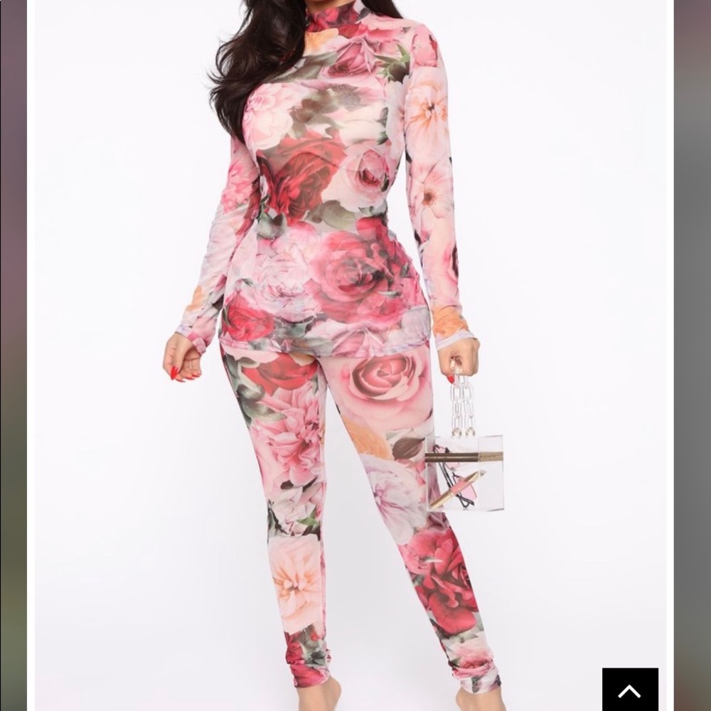 Fashionnova “Blooming Mami Mesh Set”